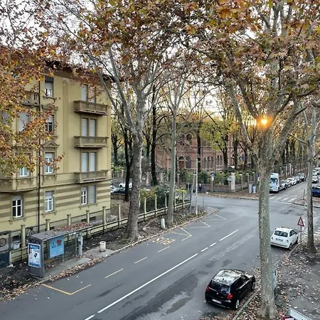 Un Balcone Sul Centro Storico Apartment Reggio Emilia